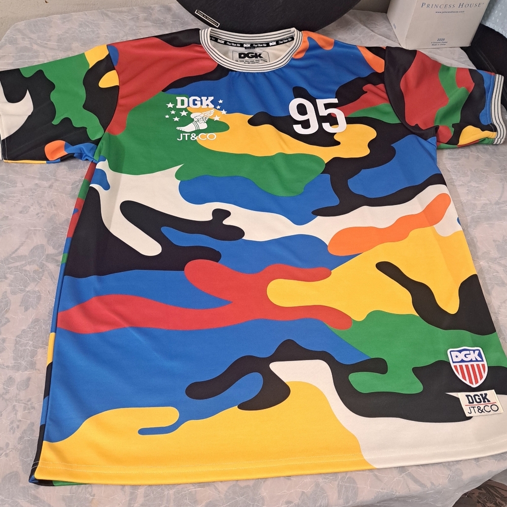 DGK colorful camo T shirt jersey size 3XL